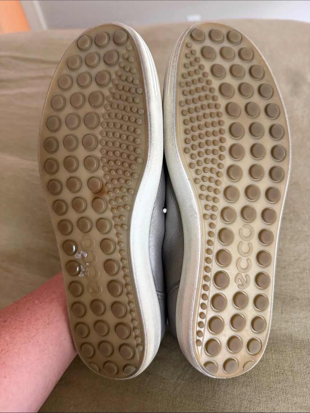 Ecco Grey/Silver Leather Low-Top Sneakers with White Laces and Soles